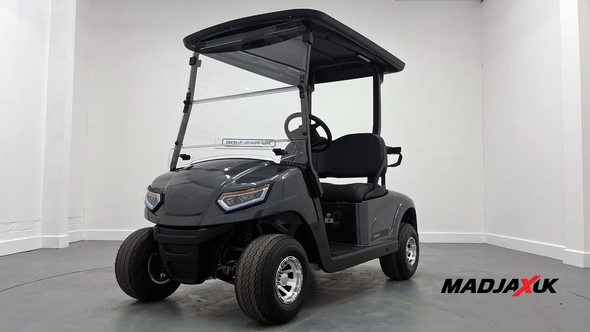 Madjax-Golf-Buggies
